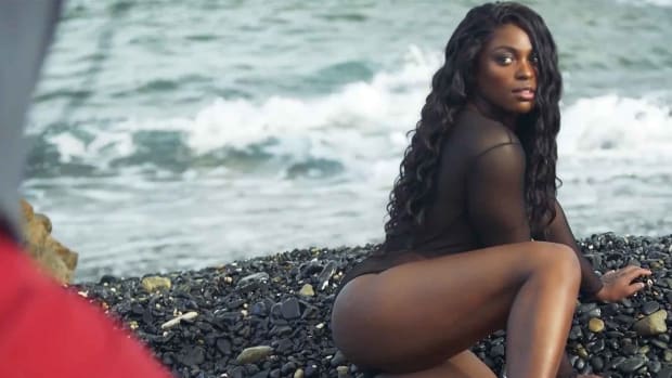 sloane-stephens-swimsuit.jpg
